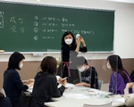 韓国語学科の課外活動報告「ハングルのスワロフスキーチャーム作り」
